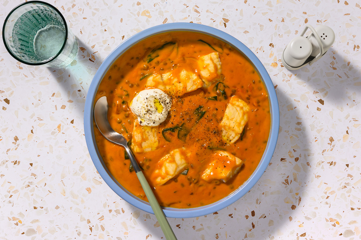 Linsen-Dal mit doppelt Pangasius & Babyspinat