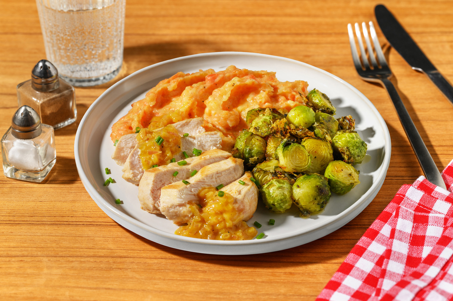 Dinde à l'échalote & choux de Bruxelles poêlés