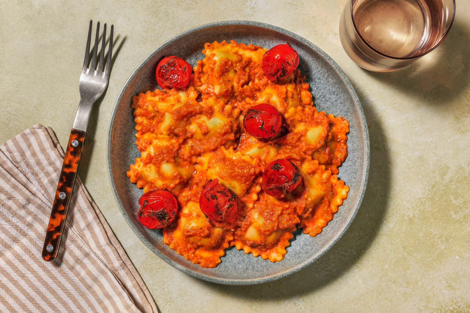 Spicy ravioli ‘nduja au pesto rosso maison