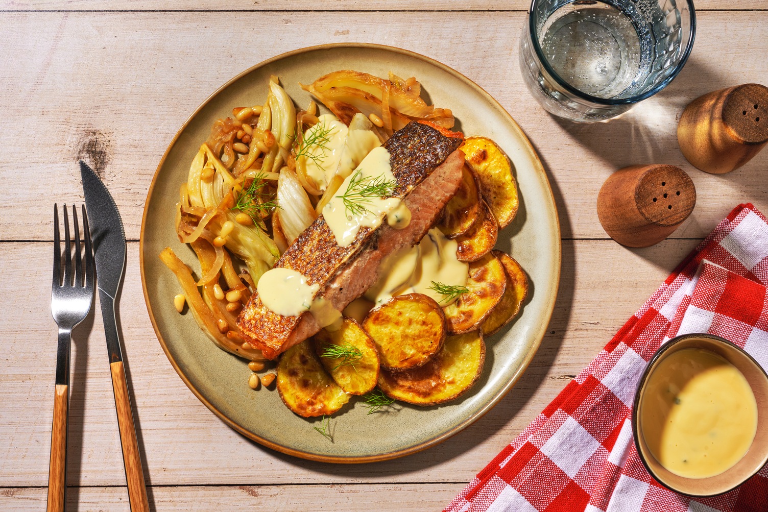 Truite grillée & sauce béarnaise du comptoir