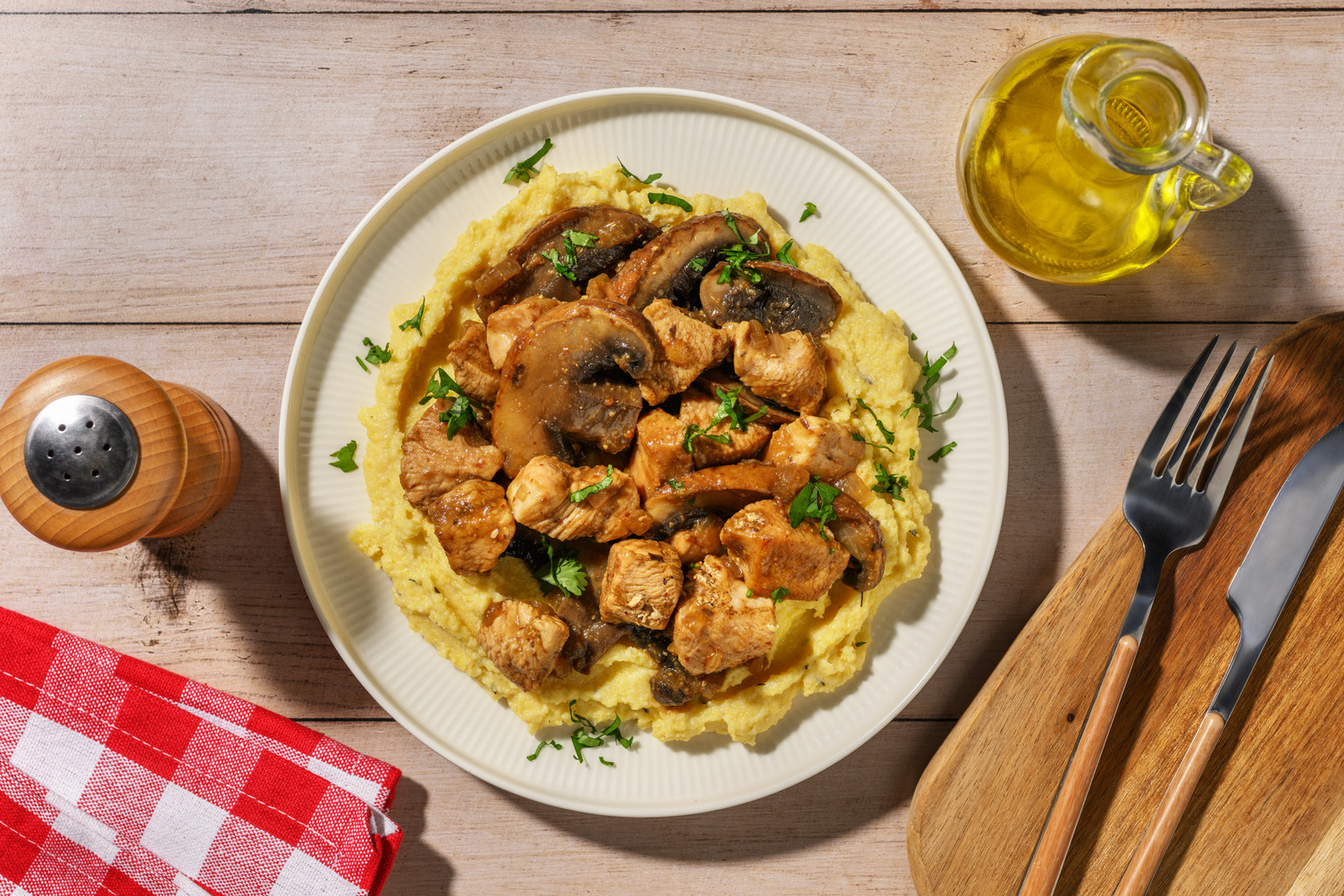 Poulet poêlé au pesto de champis façon bouillon
