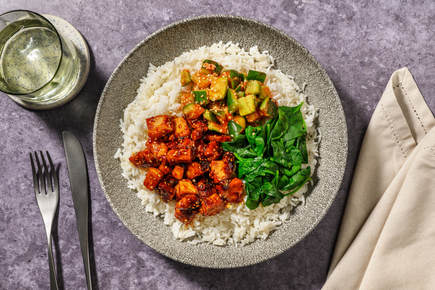 Bowl Japonais : porc laqué & concombre frappé