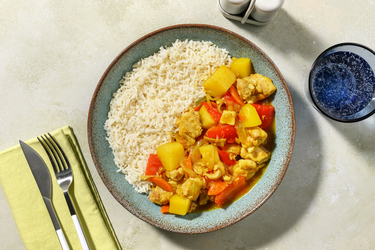 Curry suave japonés de pollo con patatas