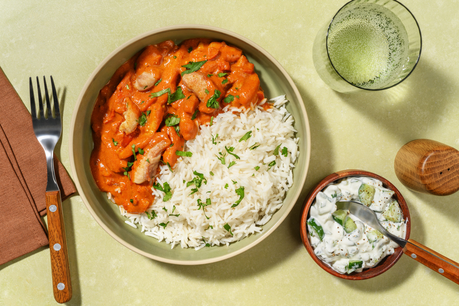Veggie kiptandoori-stijl curry met raita