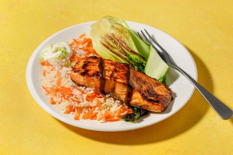 Extra de salmón exprés con glaseado de hoisin y lima