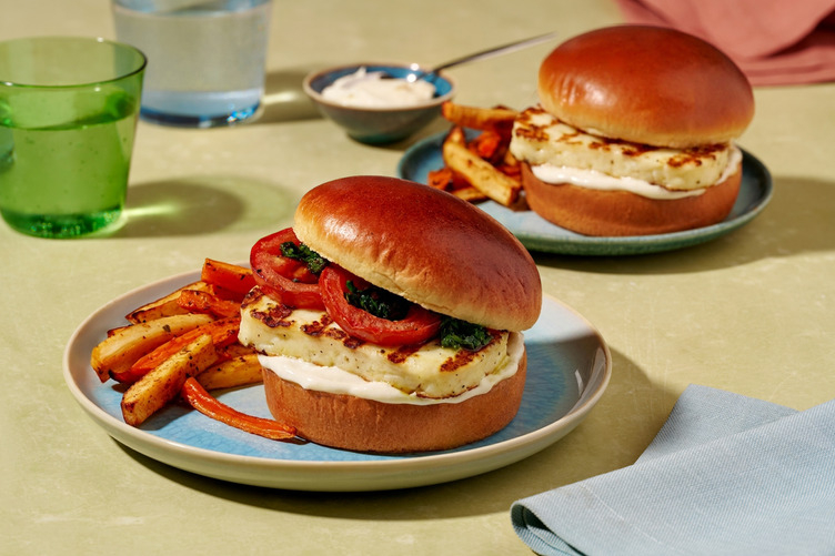 Central American Spiced Halloumi Burger