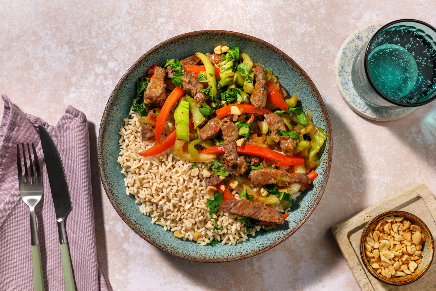 Émincés végés façon bœuf kung pao & cacahuètes