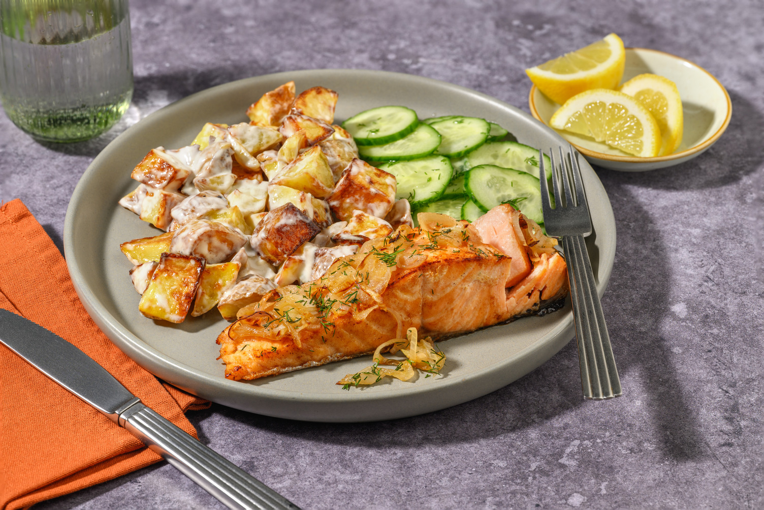 Filetto di salmone norvegese allo scalogno e aneto