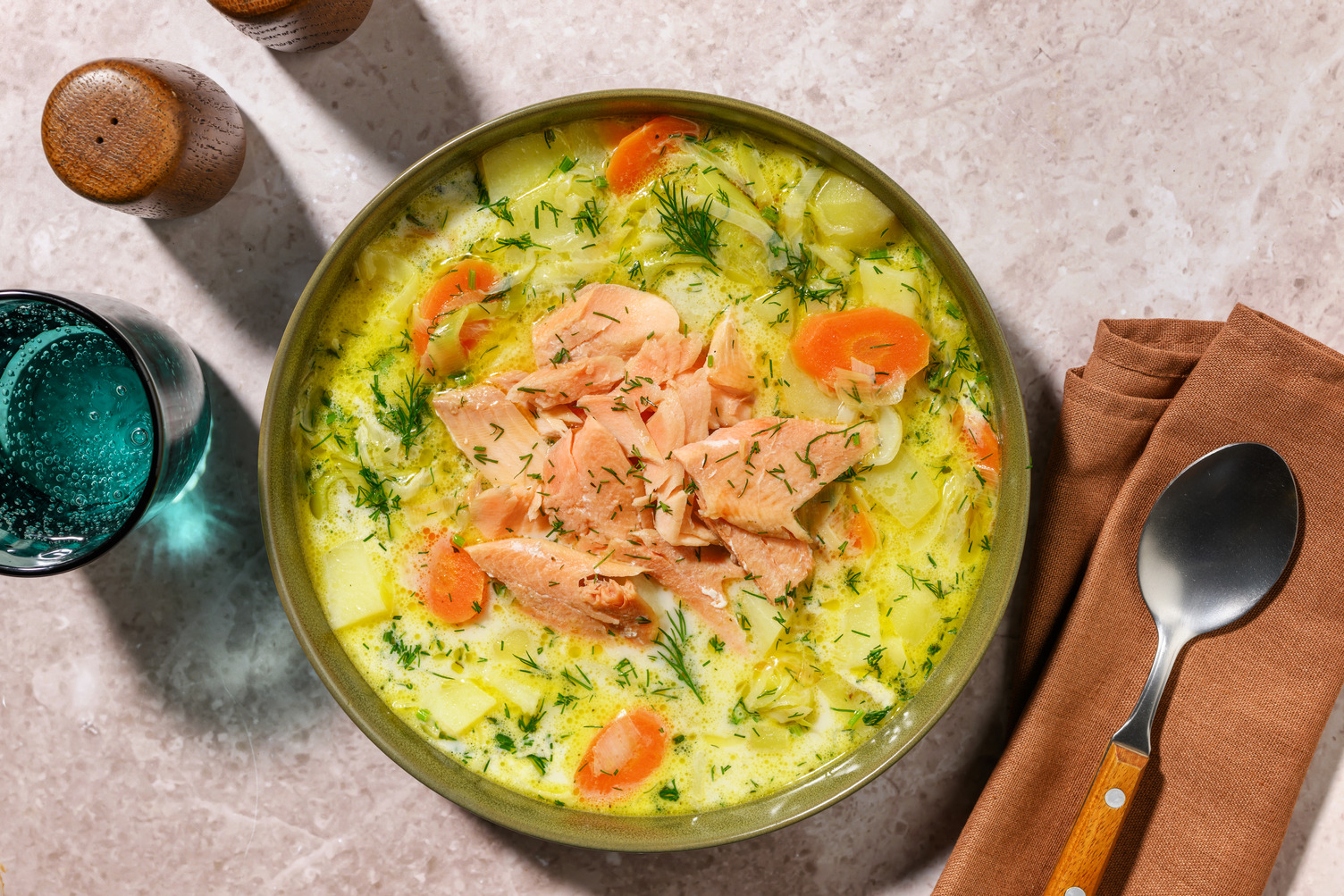 Taimenkeitto - zuppa finlandese di trota salmonata