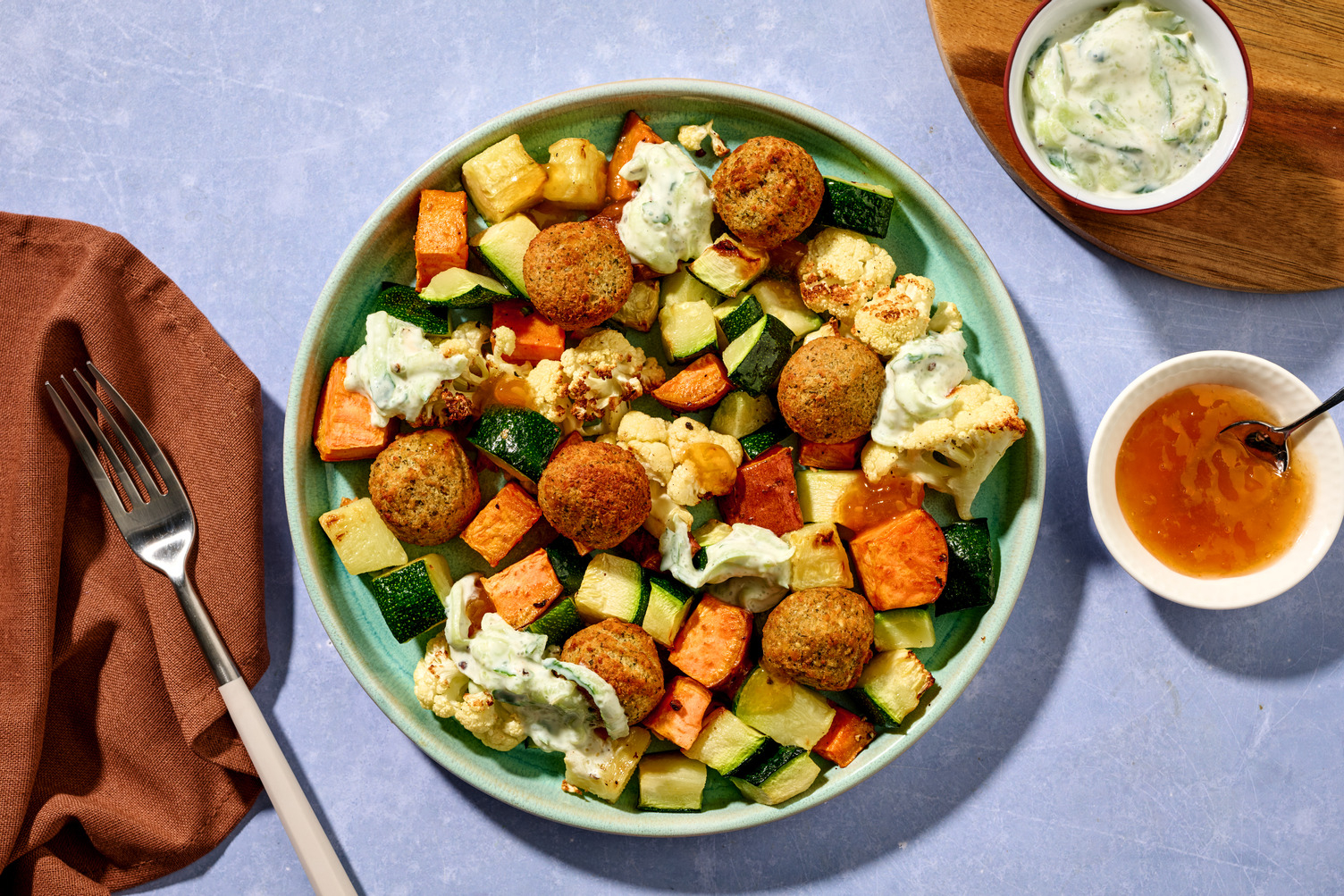 Ugnsrostad falafel och grönsaker