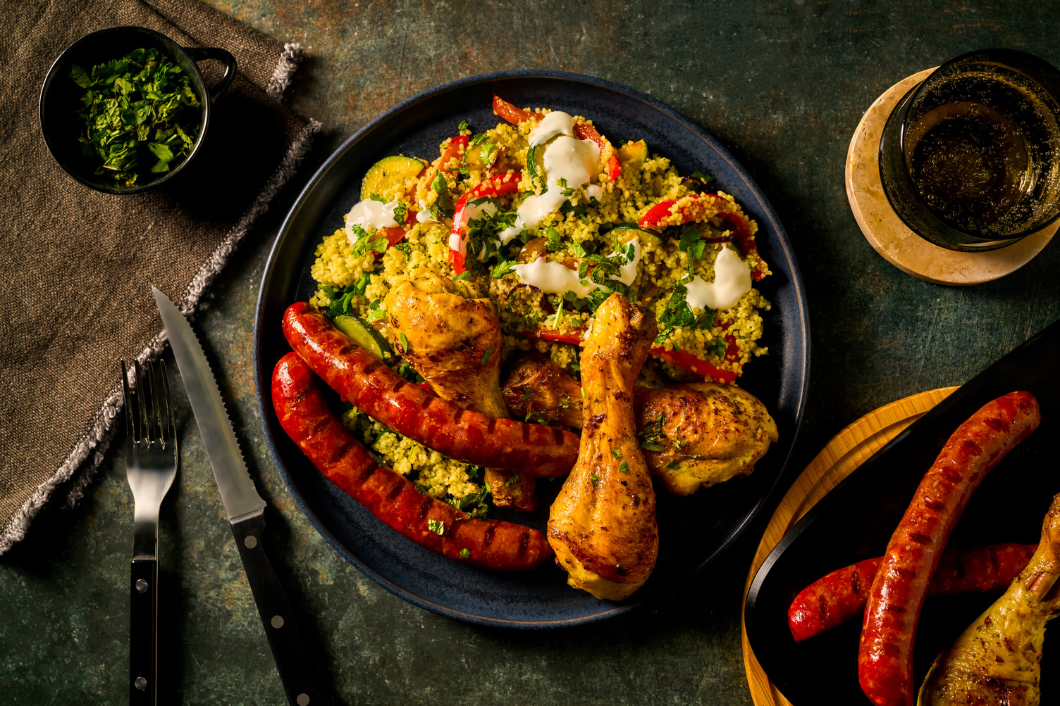 Place au BBQ : merguez, poulet & légumes grillés