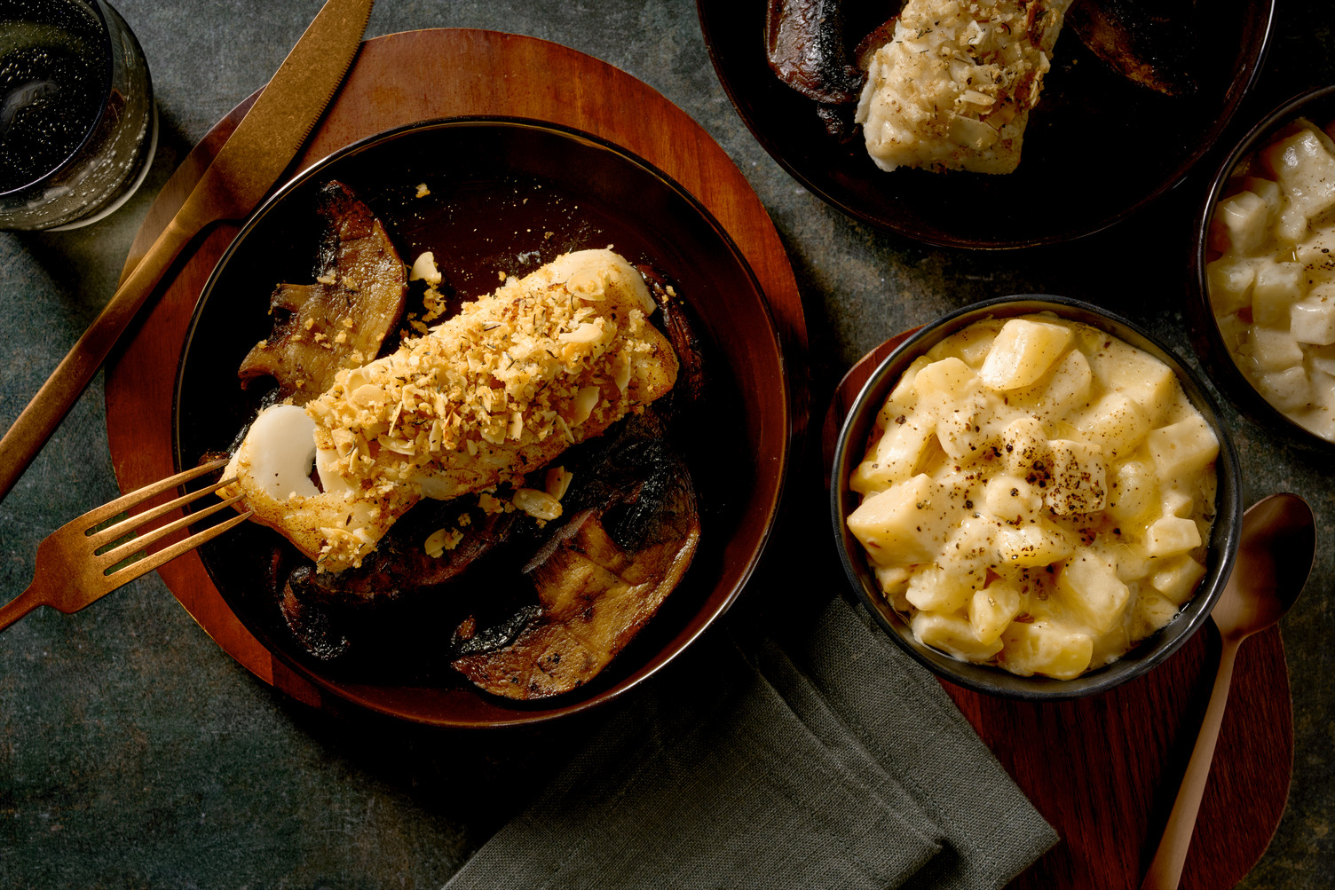 Cabillaud en croûte d'amandes & panais crémeux