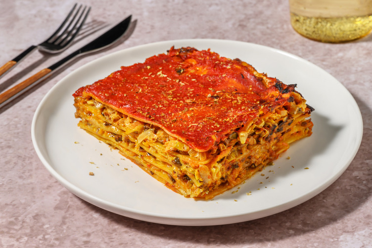 La Ortolana: lasaña de champiñones y salsa de tomate