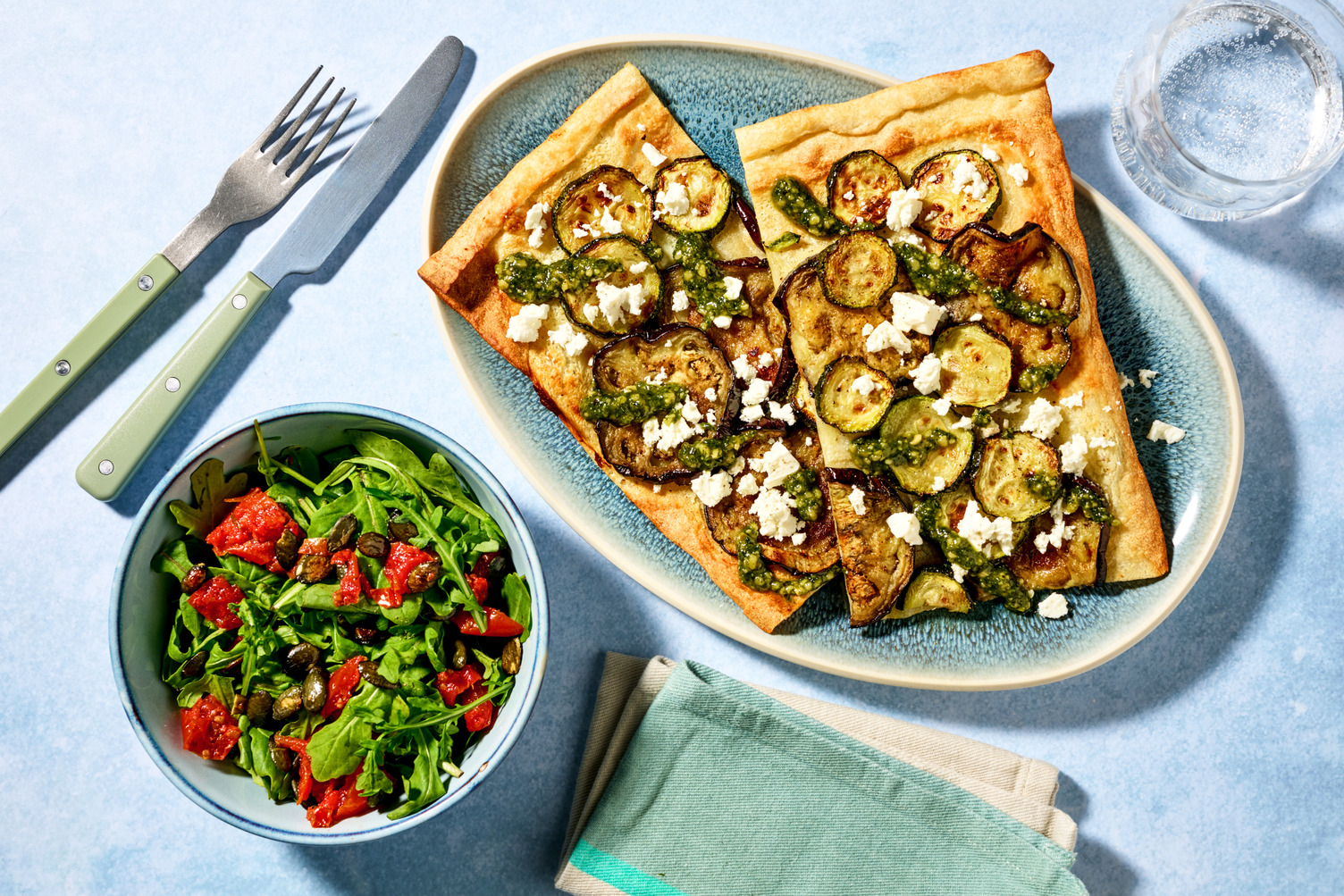 Flammekueche aubergine-courgette & zhoug