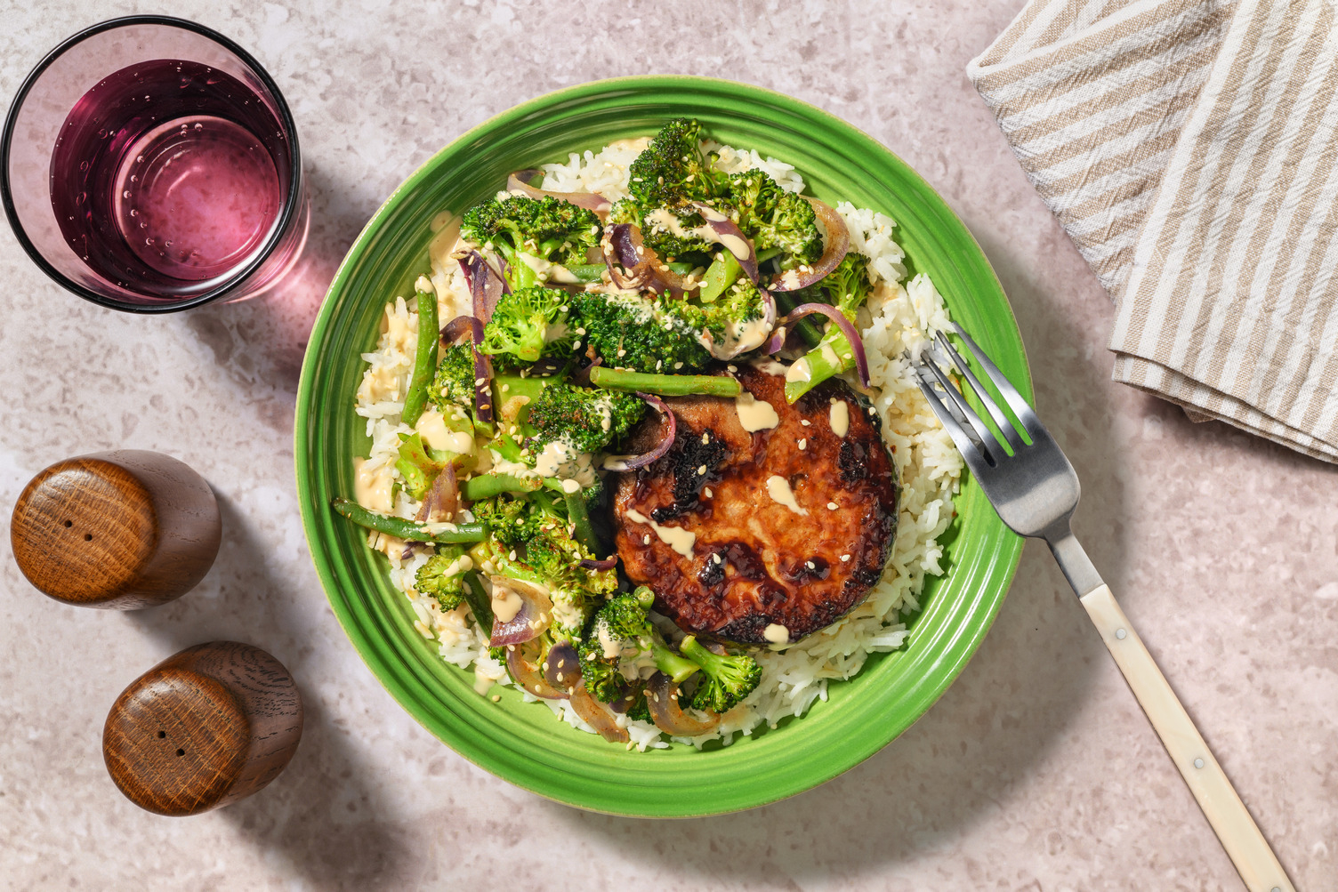 Burger bulgogi végé et sauce à l'asiatique