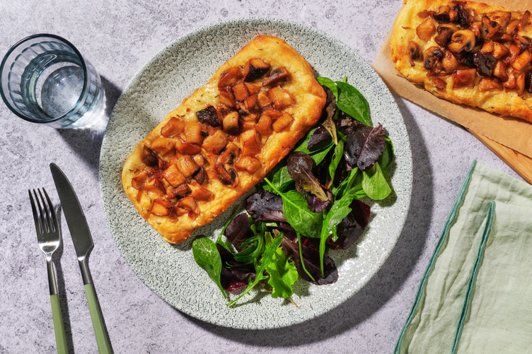 Vegane Sauerteig Pinsa mit Kräuterseitlingen