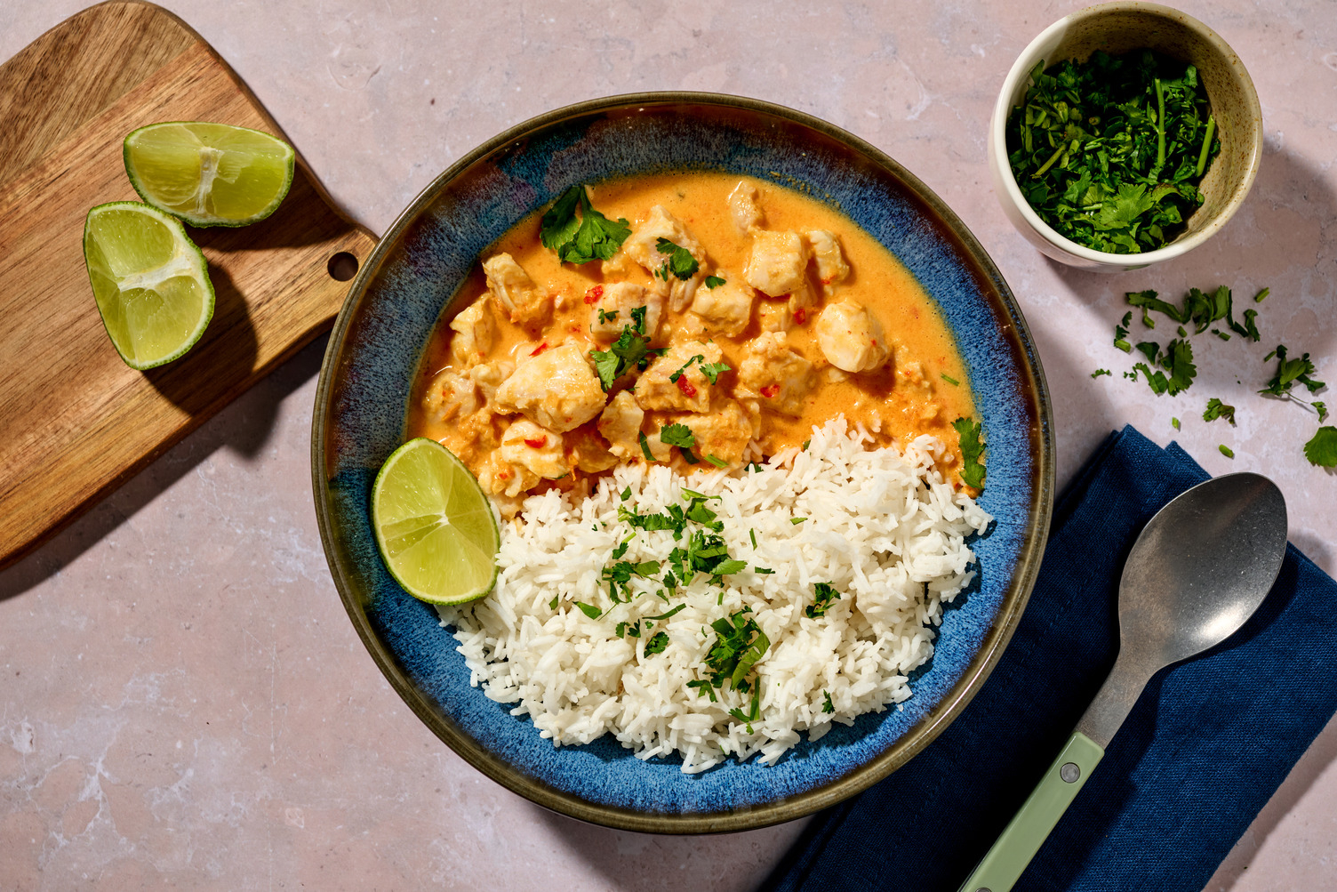 Goanisch inspiriertes Curry mit doppelt Pangasiue