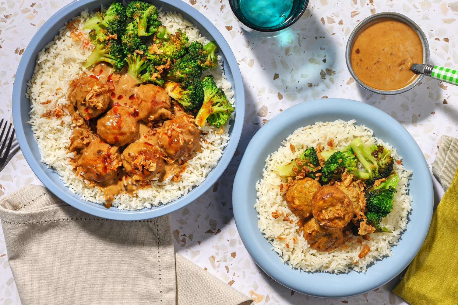 Approuvé par les enfants : Boulettes végé en sauce cacahuète