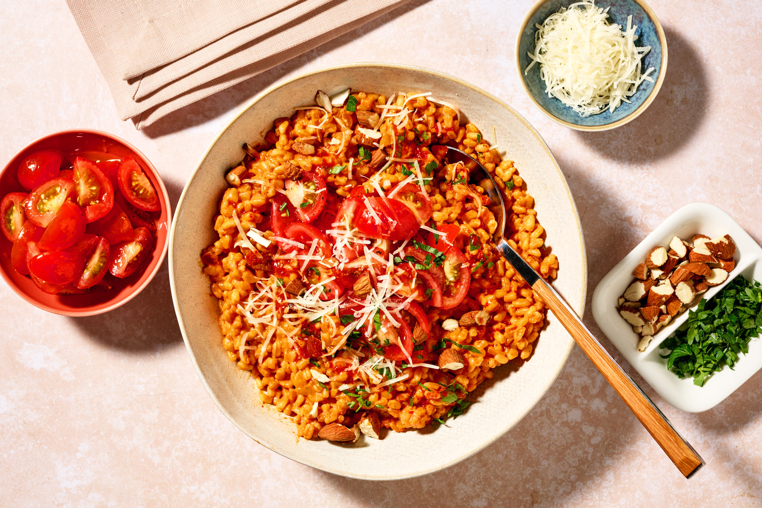 Parelgerstrisotto met harissa en Parmigiano Reggiano