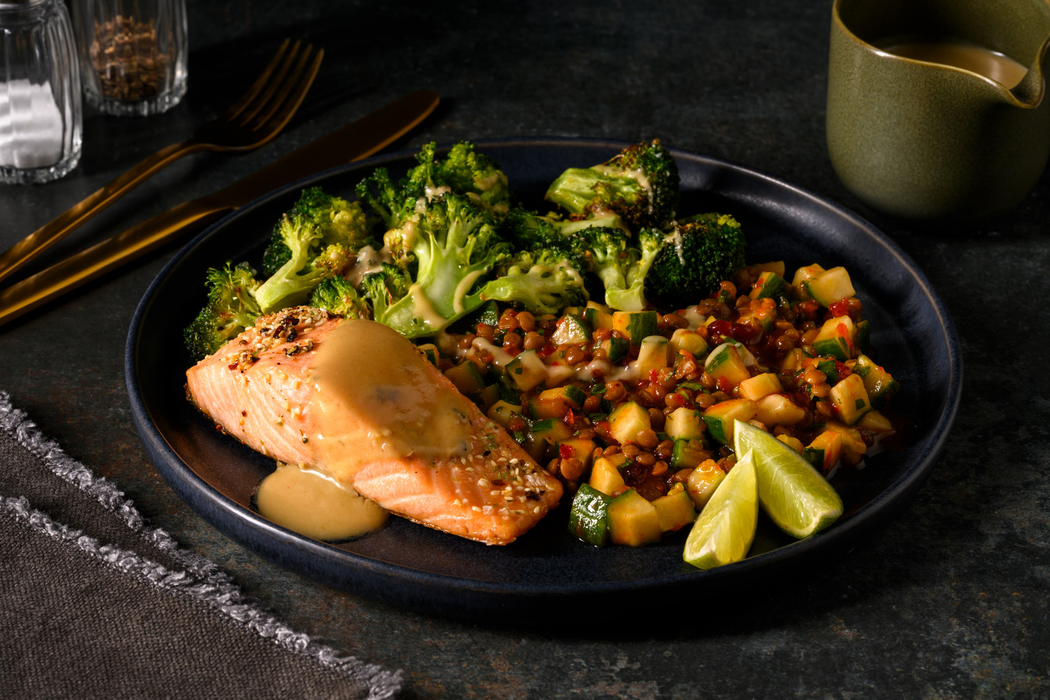 Zatar-Lachsfilet auf Linsen-Tabbouleh