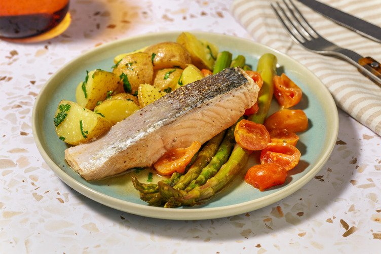 Garlic Butter Salmon and Asparagus Parcels