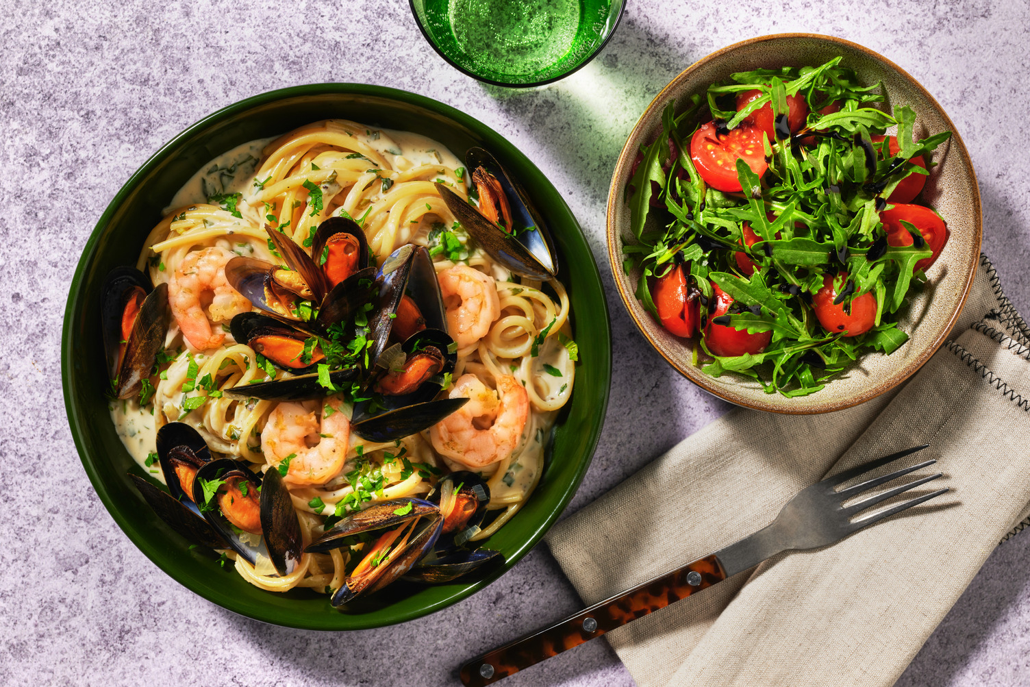 Creamy Garlic Mussel Linguine with Prawns