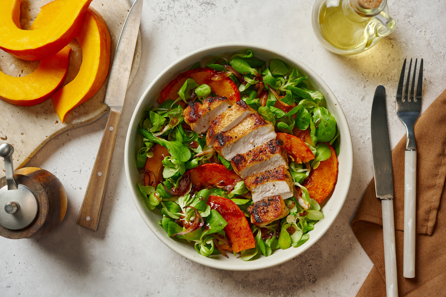 Entenbrust auf geröstetem Kürbis-Salat