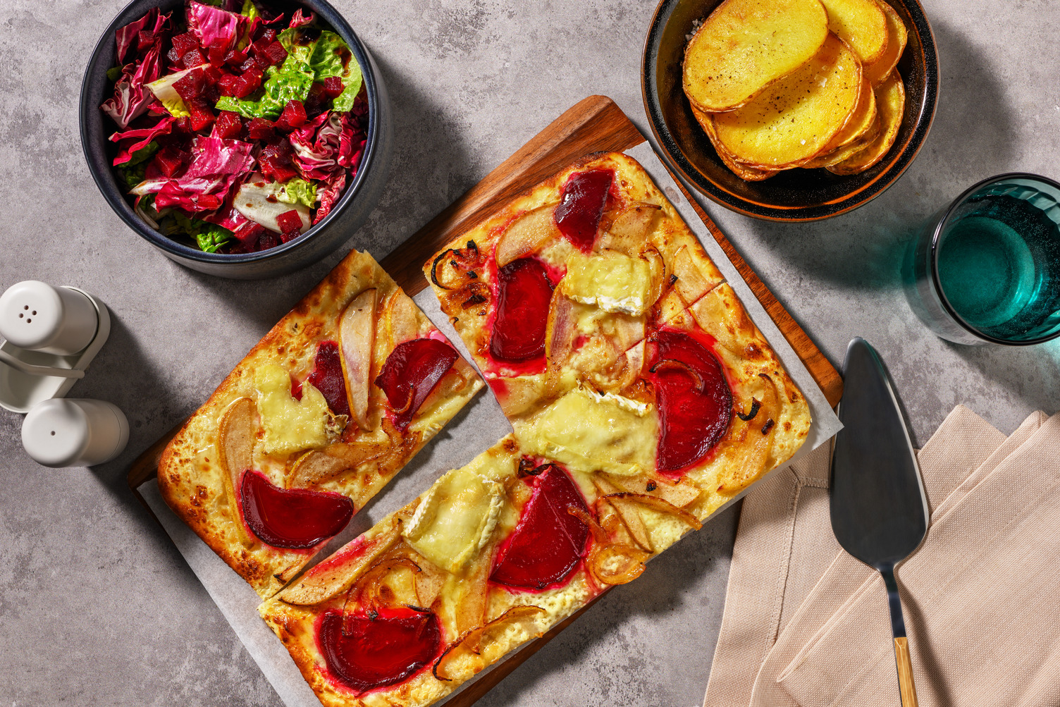 Flammkuchen met brie en peer