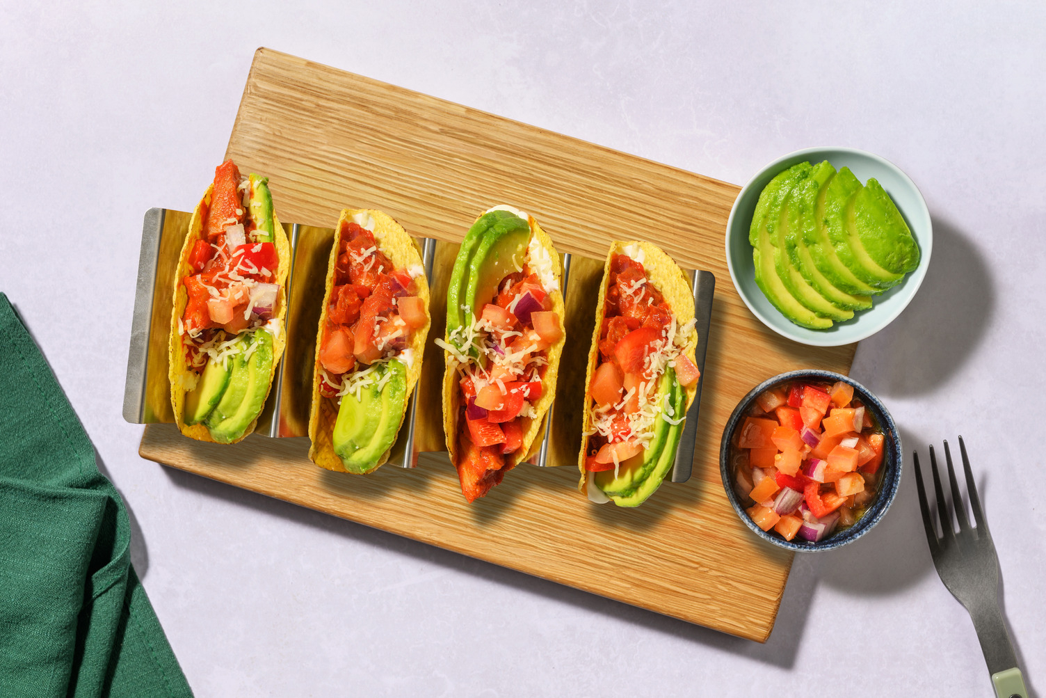 Krokante taco's met veggie kip en avocado