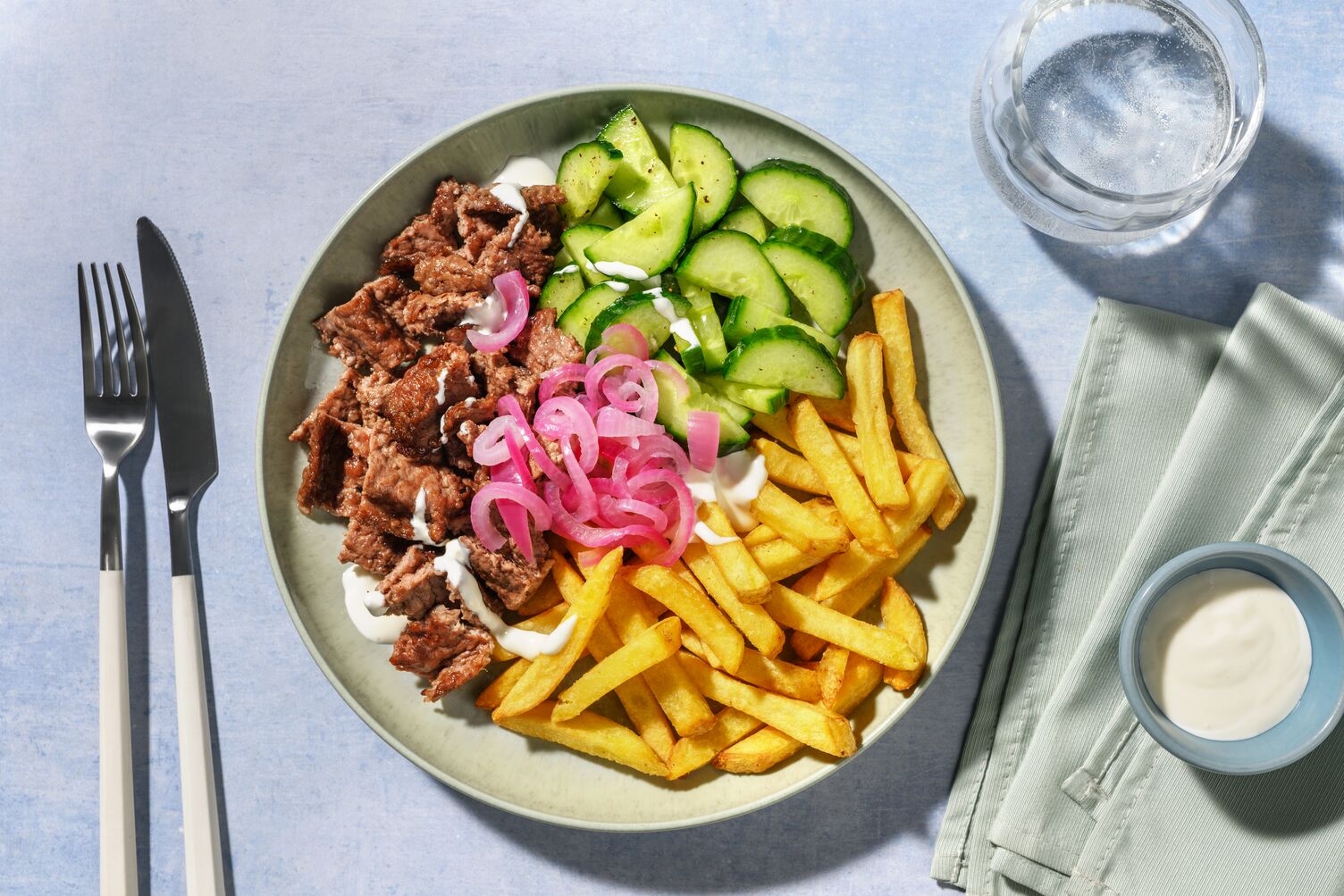Döner-Teller mit knusprigem Rindshackfleisch