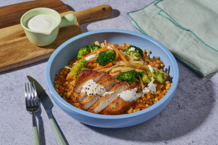 Bio-Schweinefleischstreifen mit Perlencouscous