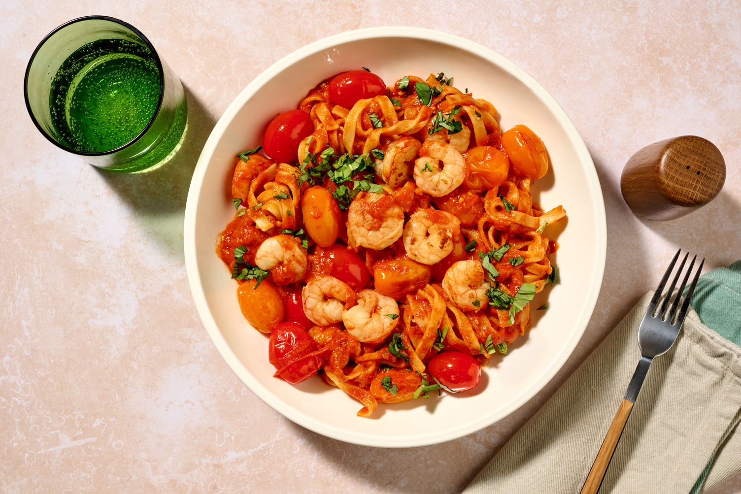 Cuisiné en 5 min. : Tagliatelle aux crevettes & pesto rouge