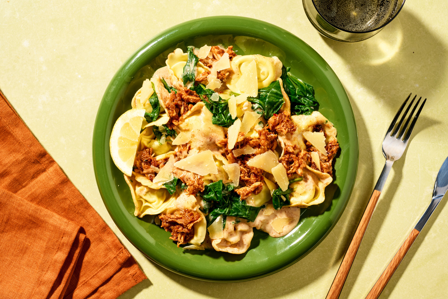 5-minuten tortelloni alfredo met pulled chicken