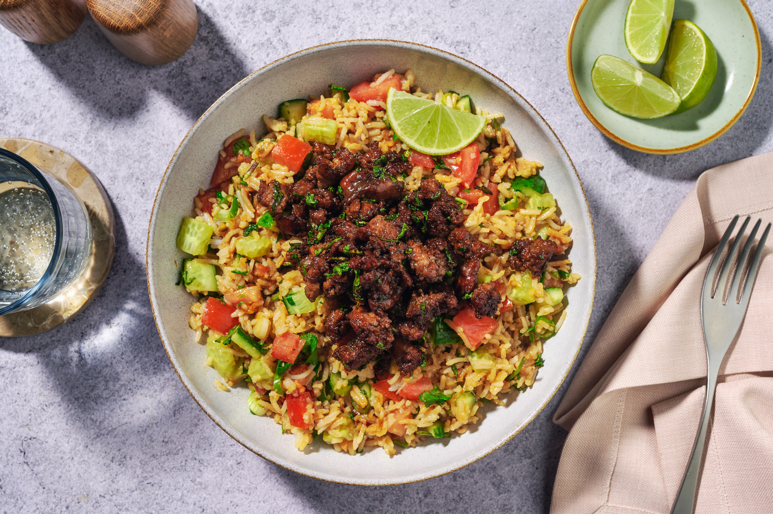 Kalter Miso-Reis-Salat mit Hack vom Weiderind