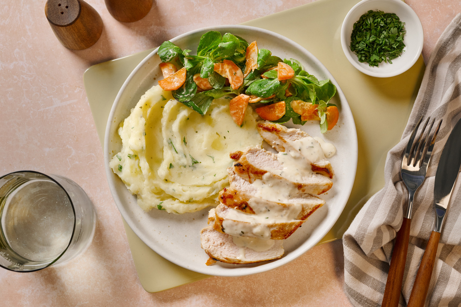 Hähnchenbrustfilet in Rosmarinsoße
