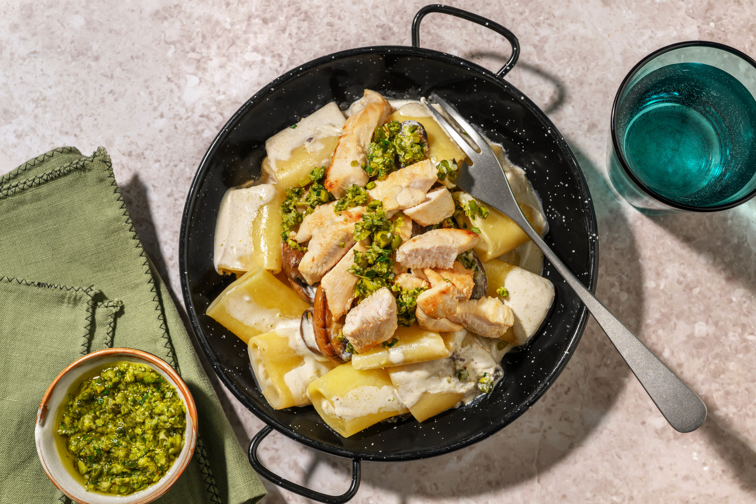 Paccheri mit Bio-Hähnchenbruststreifen