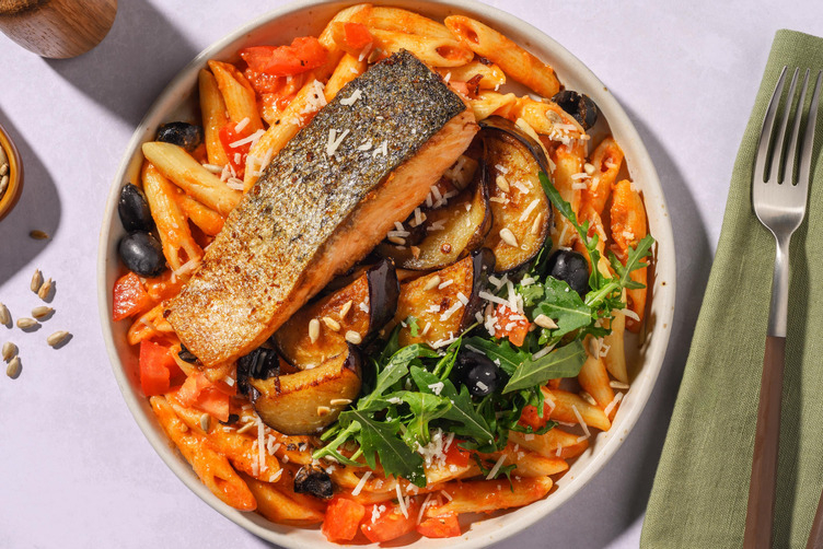 Penne mit extra Lachs und Ofen-Aubergine