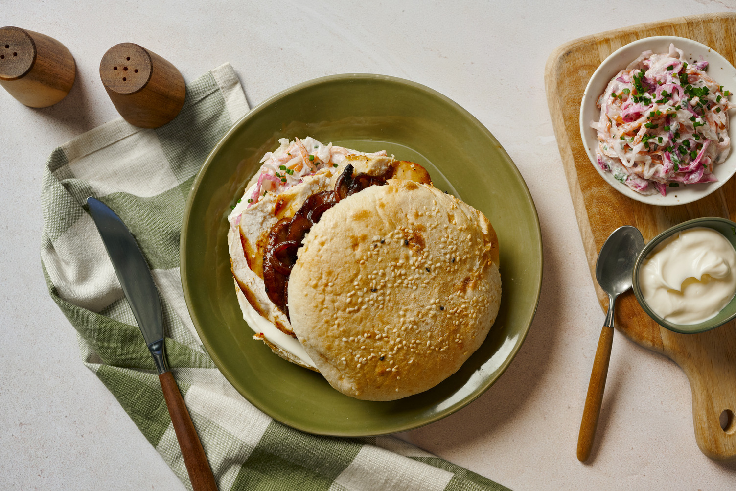 BBQ Portobello Pita mit Aioli und Bio-Hähnchen