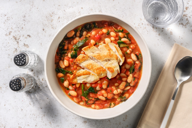 Bio-Hähnchenbrust auf Cannellini-Bohnen-Eintopf
