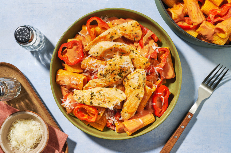 One-Pot Rigatoni mit Cajun Bio-Hähnchen