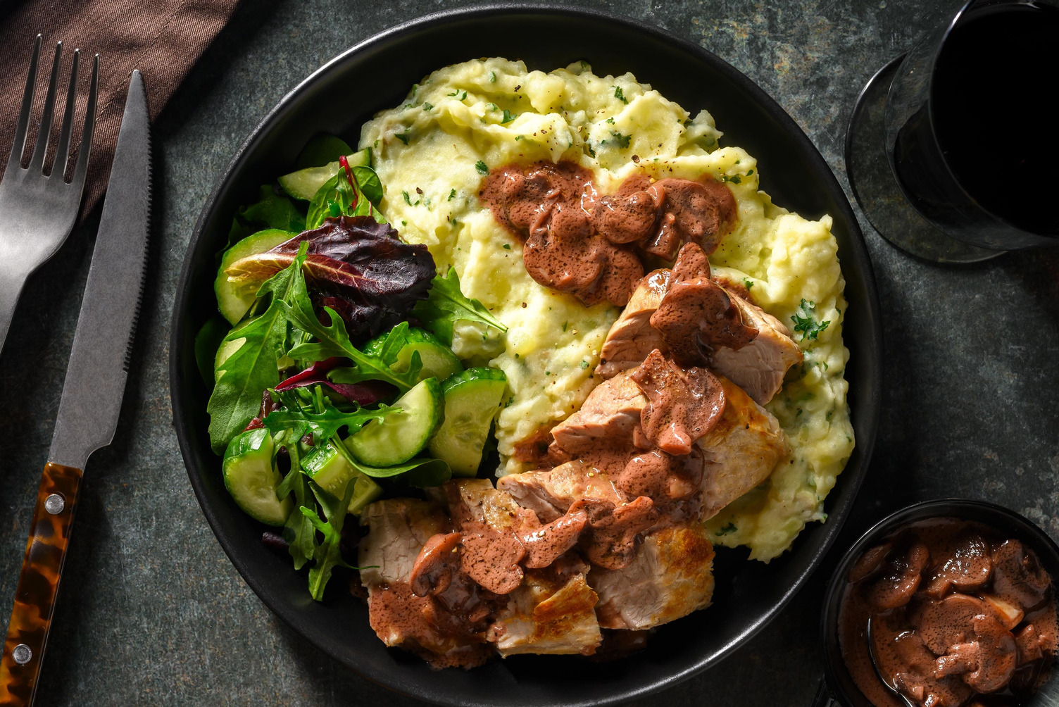 Filet mignon met champignonroomsaus en rode wijn