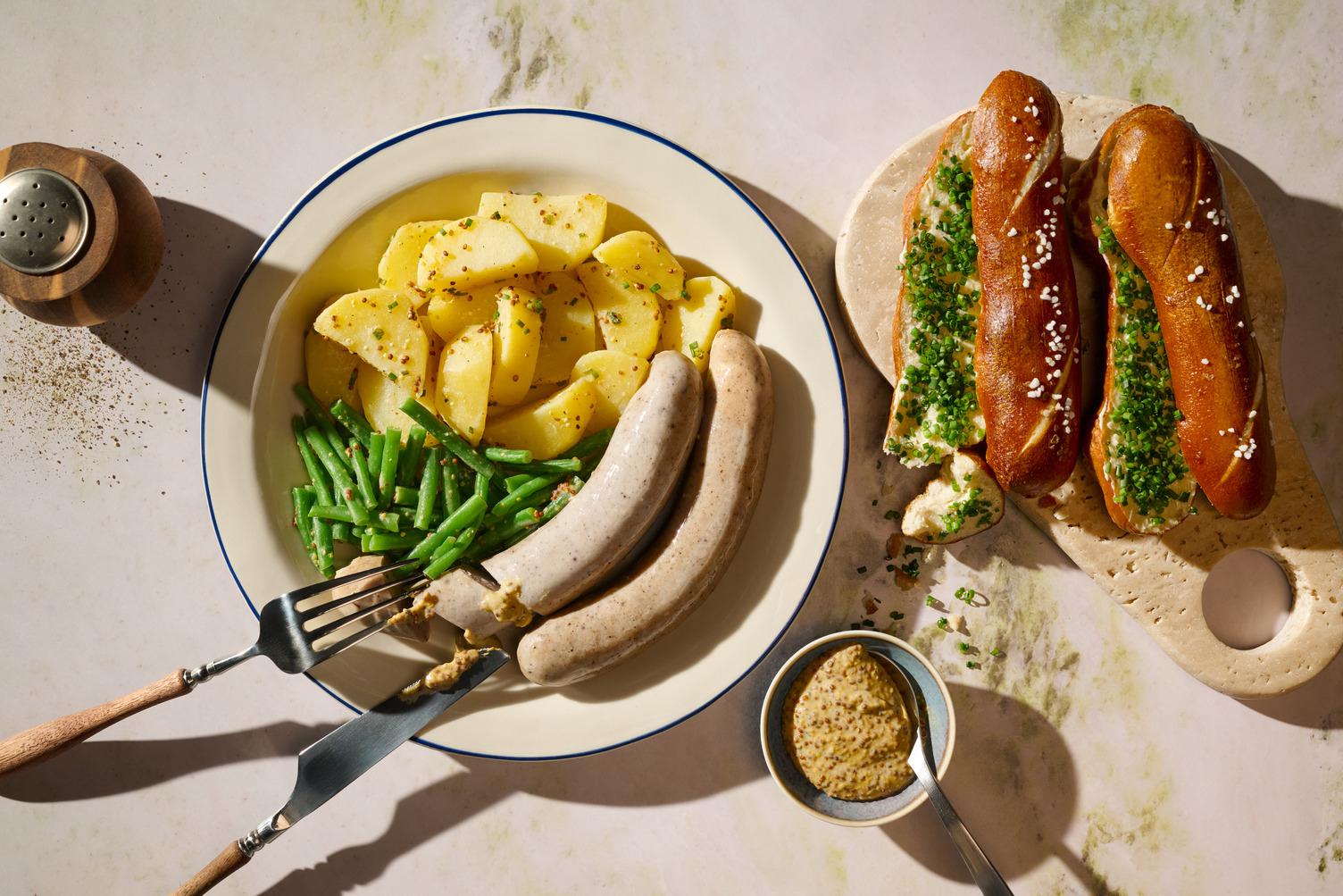 Bayerisches Weißwurstfrühstück mit doppelt Wurst