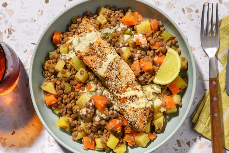 Lachsfilet mit Senfkruste auf Linsengemüse 