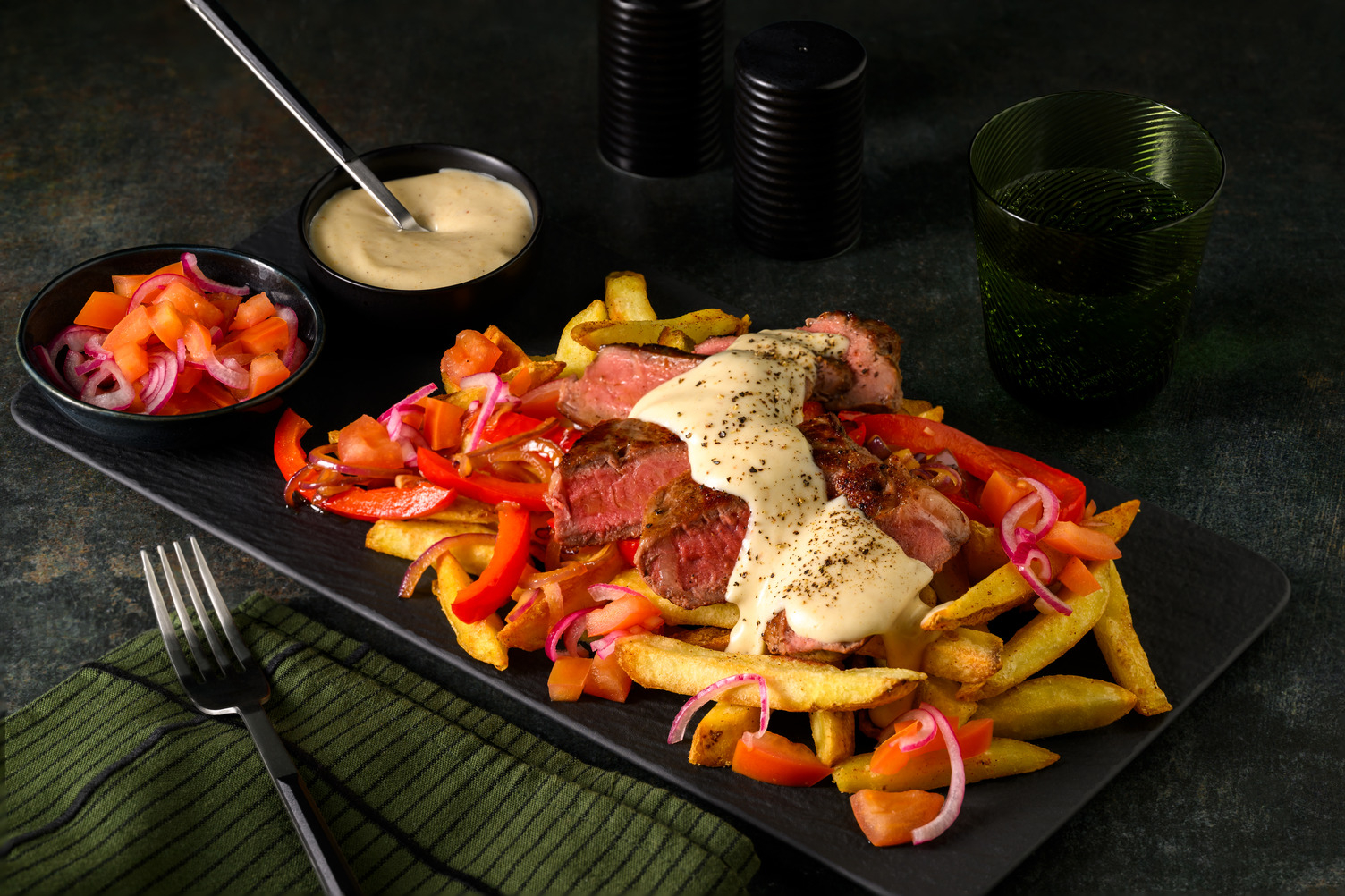 Philly cheesesteak loaded frietjes