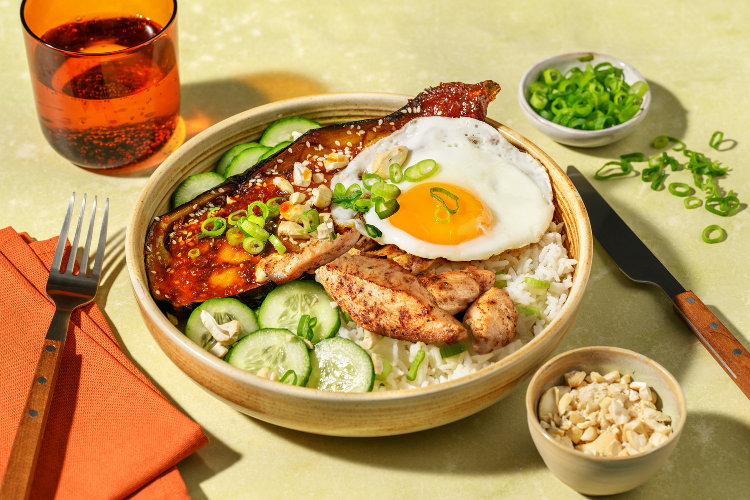 Japanische Aubergine mit Miso-Glasur und extra Bio-Hähnchen