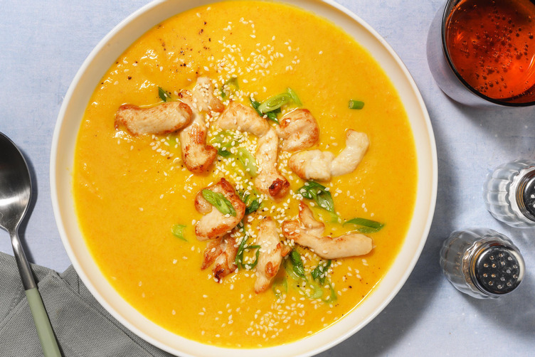 Scharfe Karotten-Suppe mit Bio-Hähnchen aus dem Air-Fryer