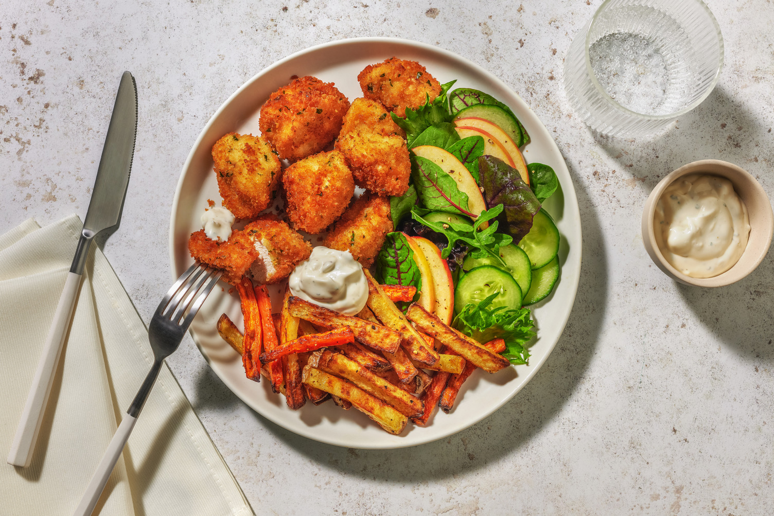 Knusprige Bio-Chicken-Bites in Kräuterkruste 