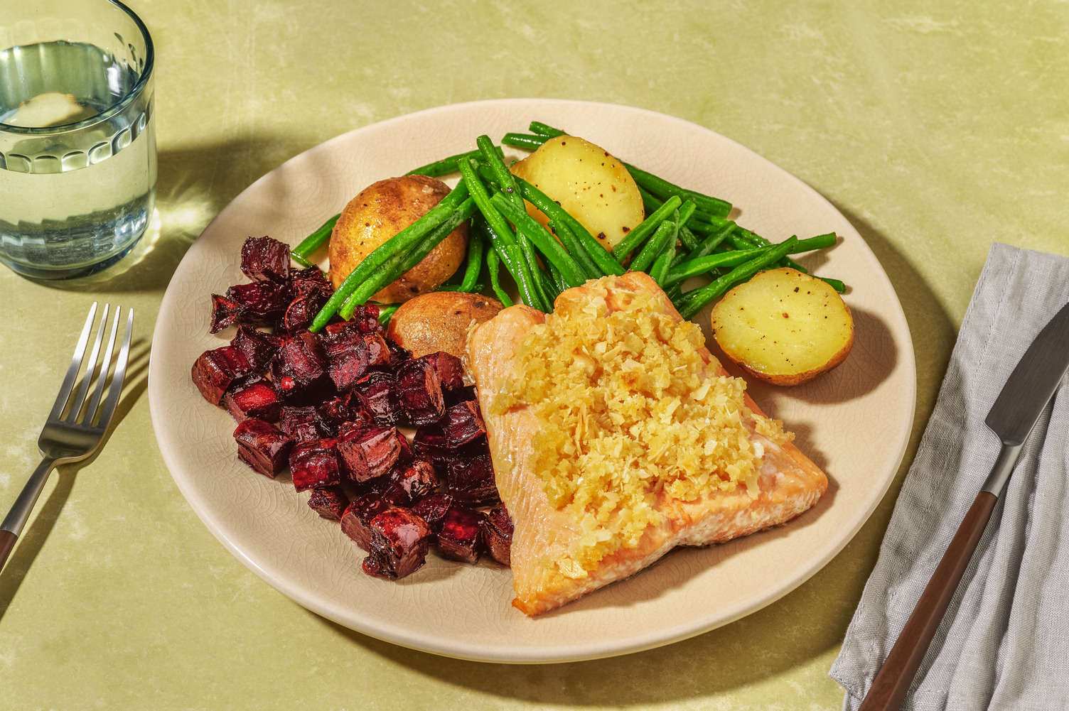 Lachs in Panko-Mandel-Panade
