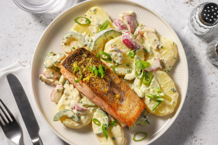 Zitroniges Lachsfilet aus der Pfanne