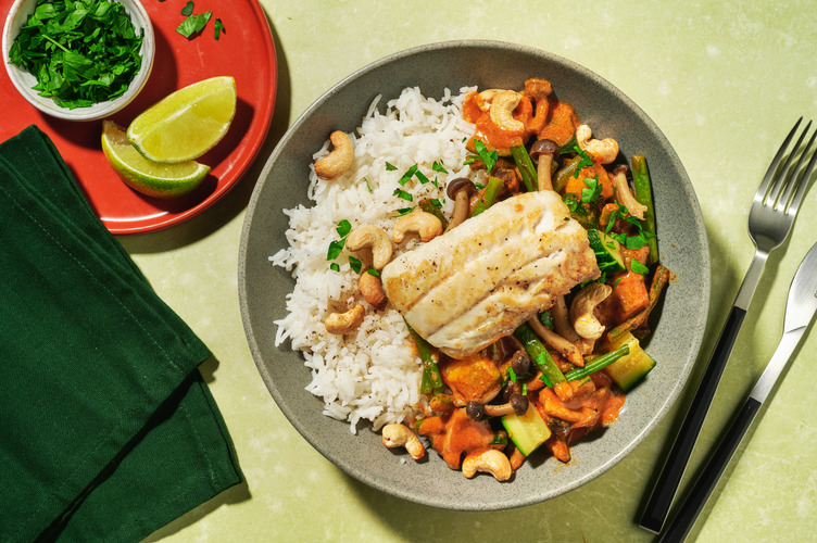 Cremiges Thai Erdnuss Curry & extra Seelachs